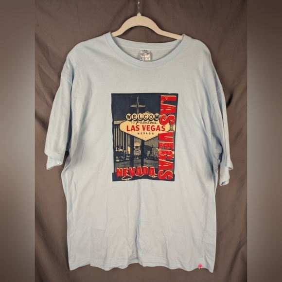 Las Vegas XL t-shirt in baby blue (small hole) - Picture 1 of 6